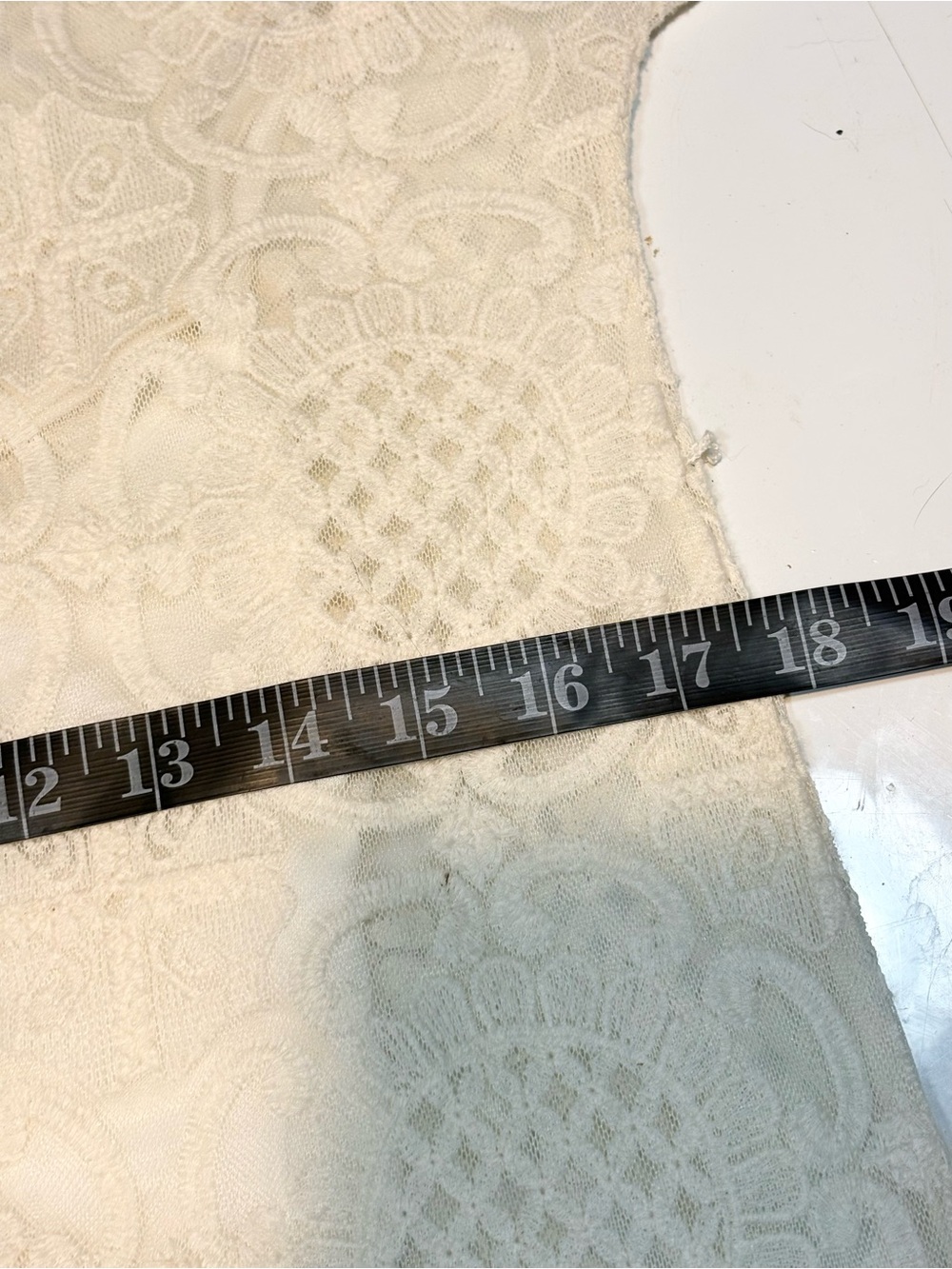 Anthropologie Lilka Bellflower Lace Maxi Dress. It is a bohemian-style small - Picture 14 of 16